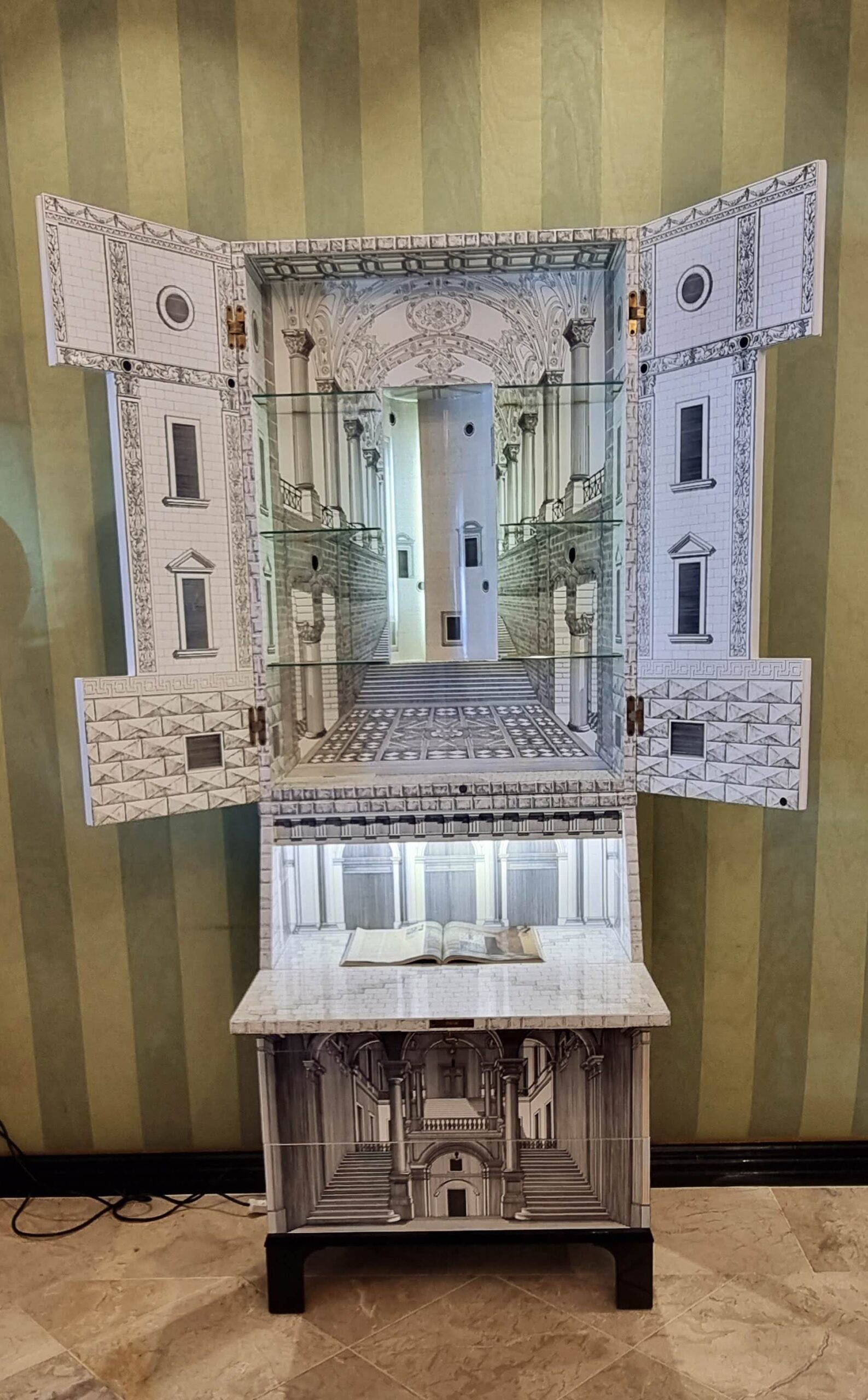 Fornasetti's Trumeau - Image 2