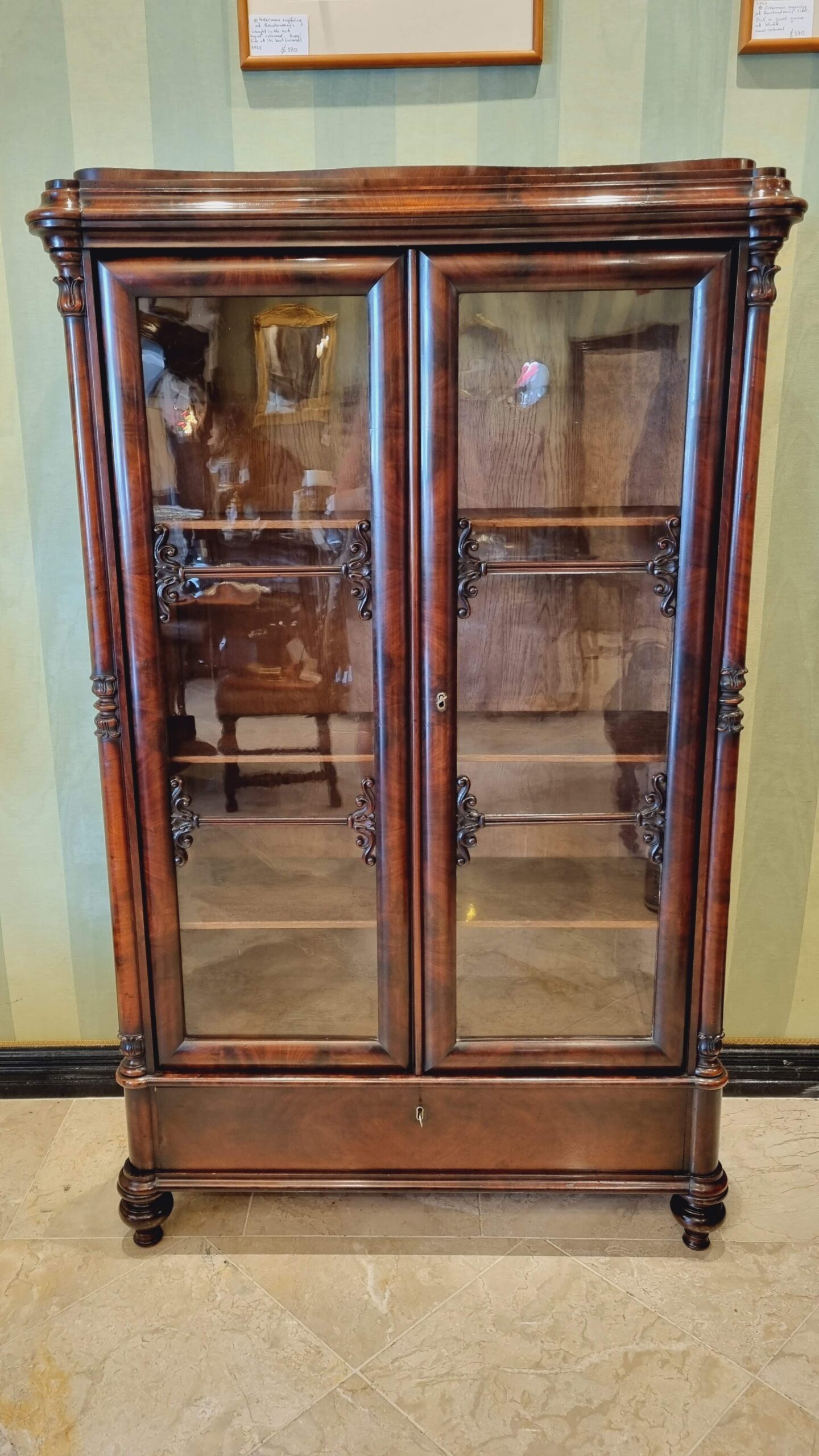 Display Cabinet