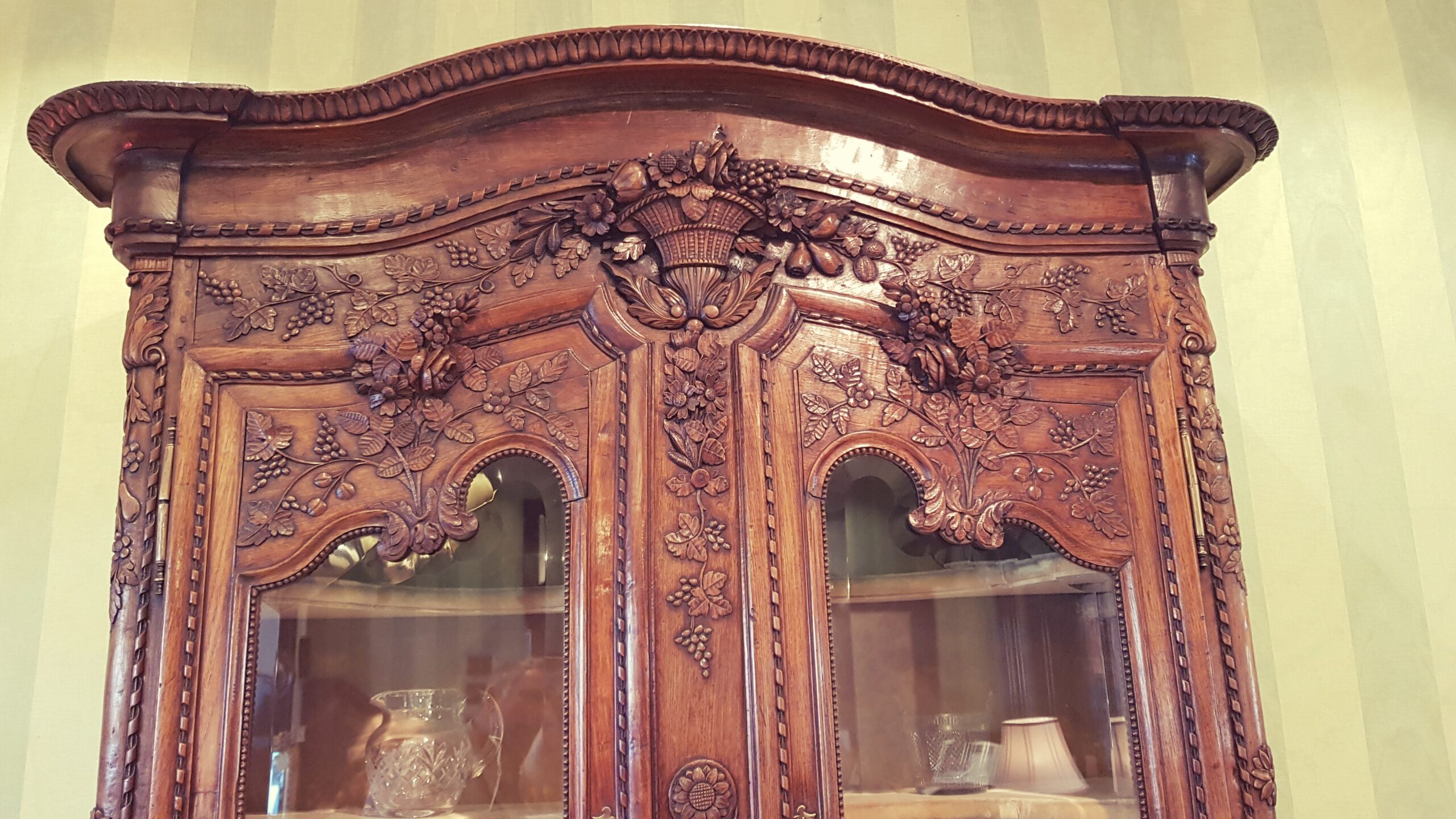 French Dresser - Image 5